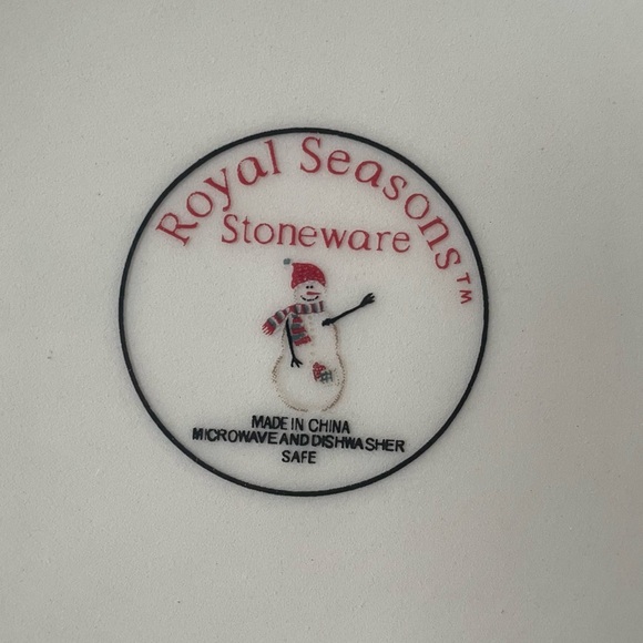 Royal Seasons Stoneware Antique Snowman Serving Dish - Picture 4 of 4